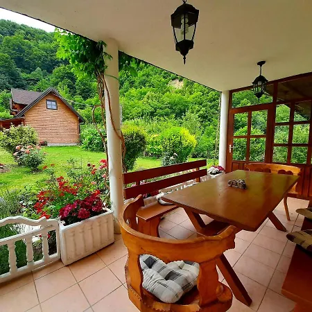 Janjske Otoke - Smjestaj Na Selu Sipovo